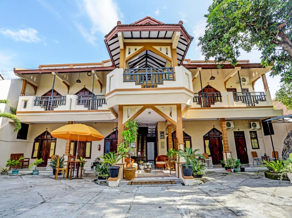 Oyo 91261 Cita Suraya Homestay Banyuwangi  Kültér fotó