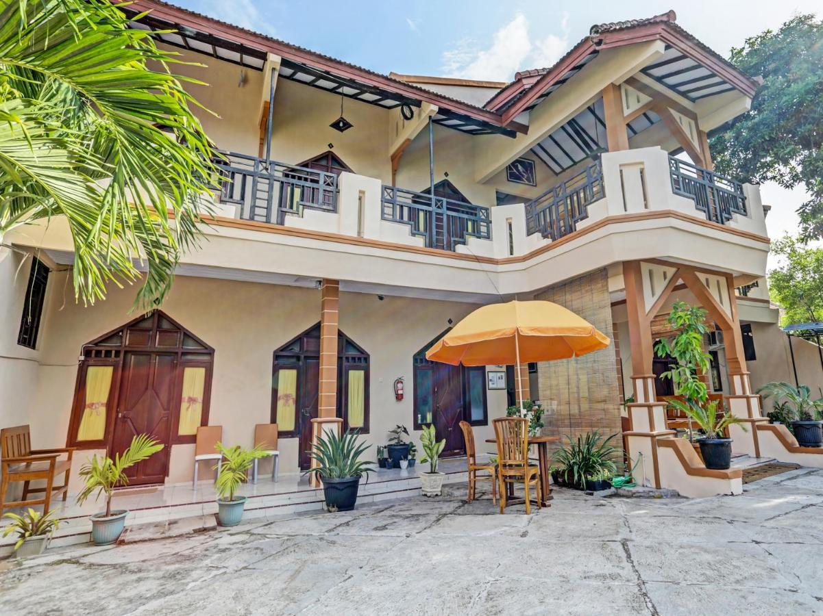 Oyo 91261 Cita Suraya Homestay Banyuwangi  Kültér fotó