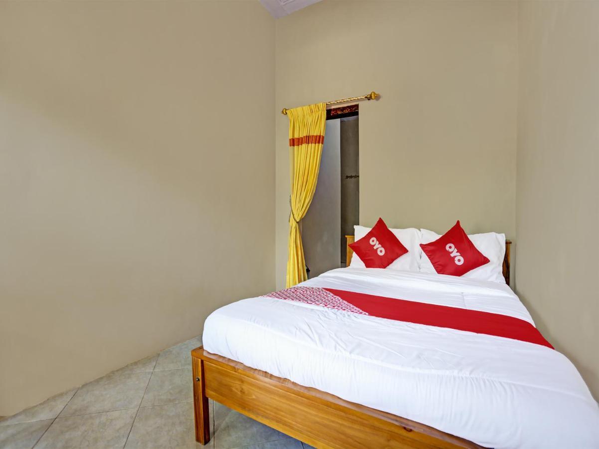 Oyo 91261 Cita Suraya Homestay Banyuwangi  Kültér fotó