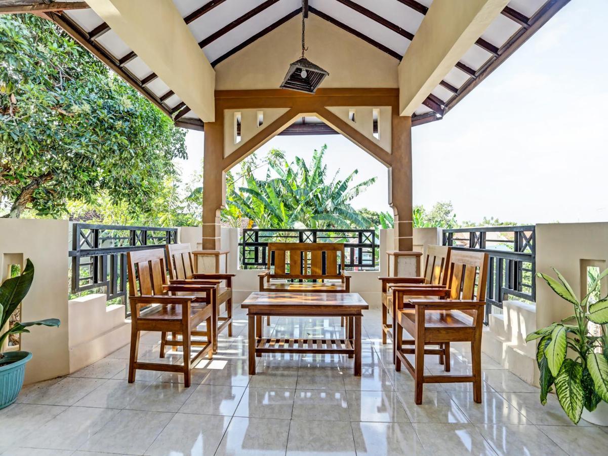 Oyo 91261 Cita Suraya Homestay Banyuwangi  Kültér fotó